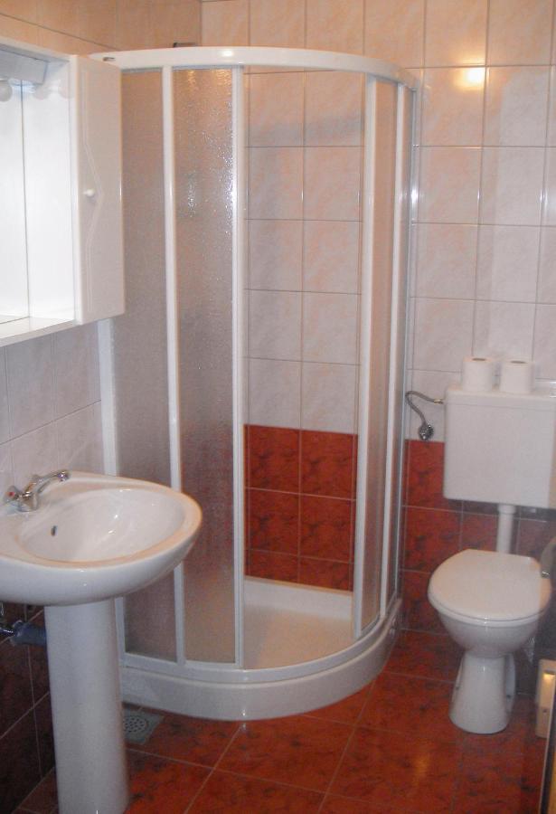 Apartment Apartments By The Sea Klenovica, Novi Vinodolski - 5581 Klenovica